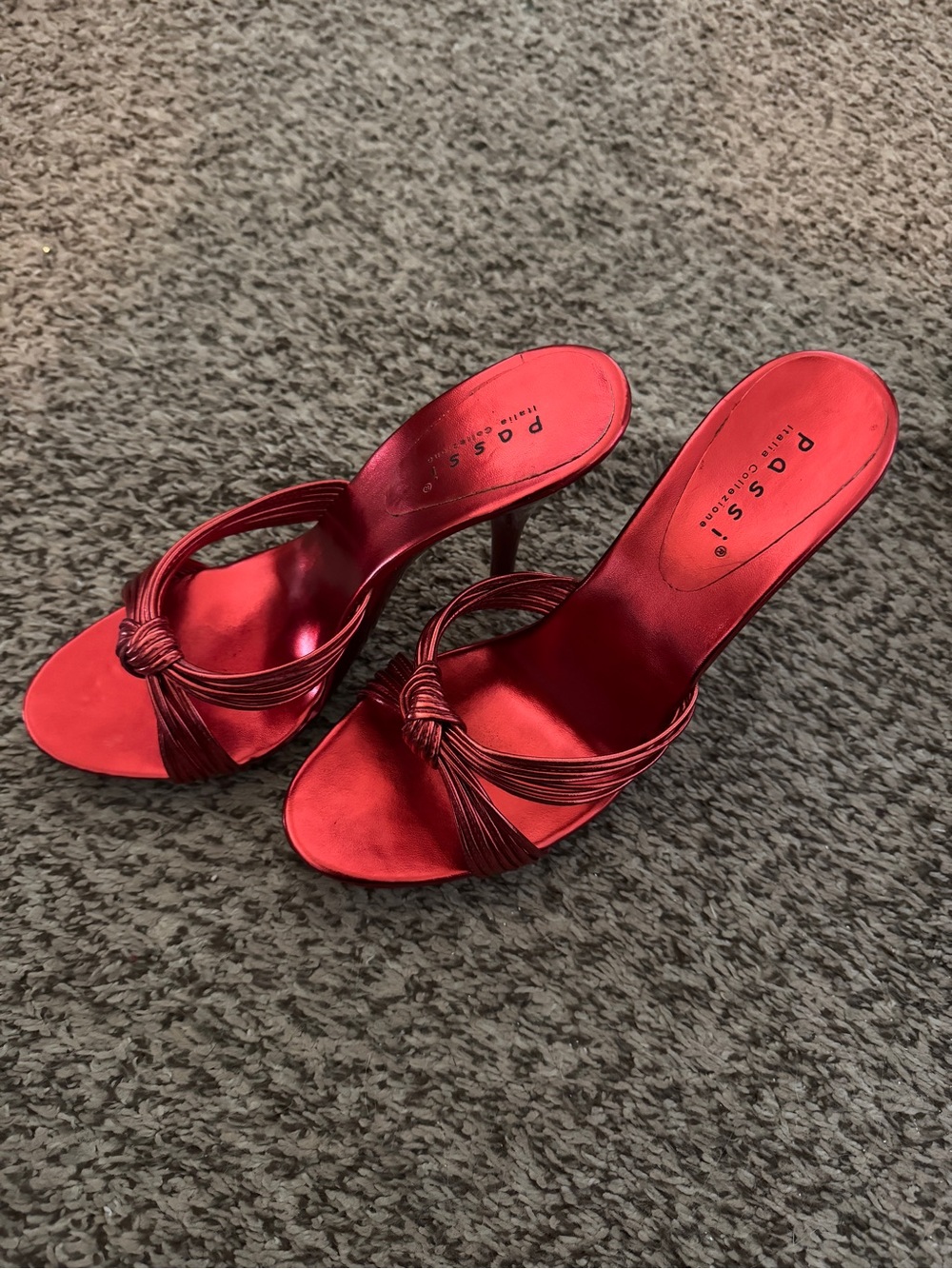 Red Knot-Detail Women's Heels 8.5